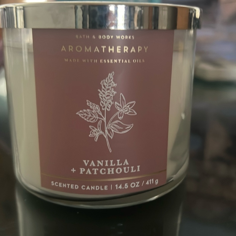 Bath & Body Works 3-wick Aromatherapy Candle